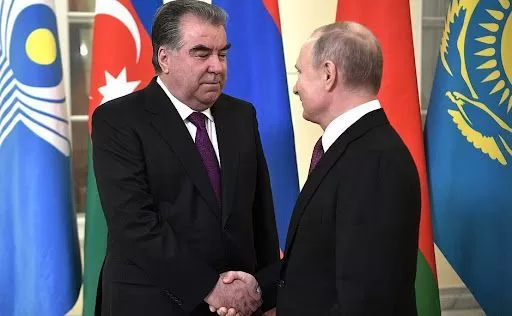 Бо даъвати Путин. Эмомалӣ Раҳмон ба шаҳри Санкт-Петербург рафт Бо даъвати Путин. Эмомалӣ Раҳмон ба шаҳри Санкт-Петербург рафт