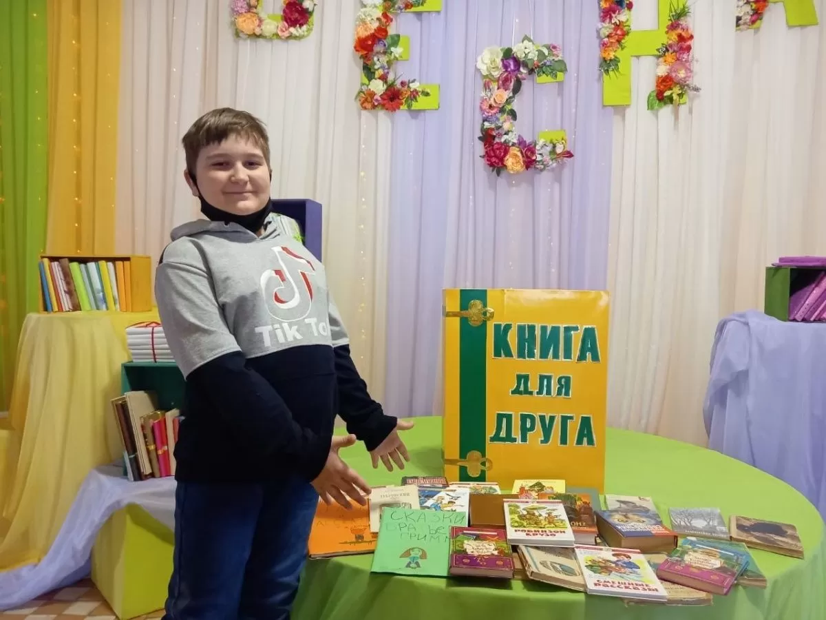 «Это очень искренняя акция» - российские школьники собрали 10000 книг для сверстников из Таджикистана