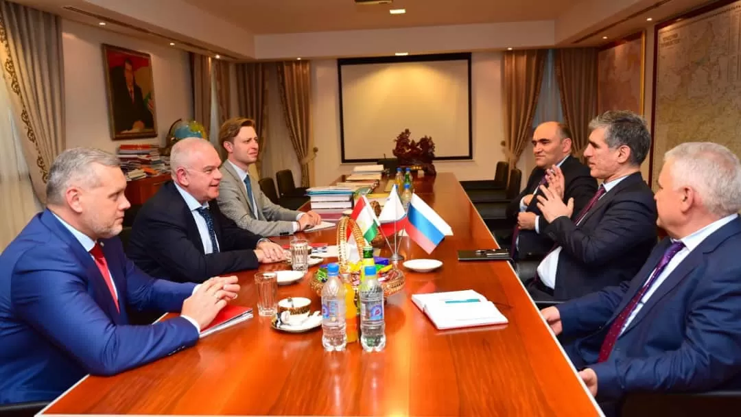 В Душанбе прошла встреча представителей «Ориёнбанка» с послом России  