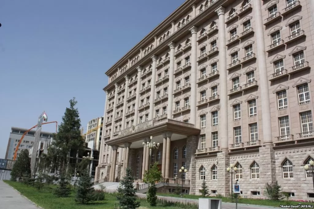 МИД Таджикистана прокомментировал ситуацию с самолетом «Сомон Эйр»