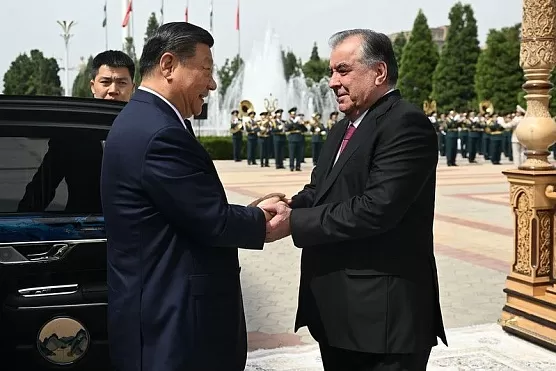 Си Цзиньпин и Эмомали Рахмон провели переговоры в узком и расширенном формате 