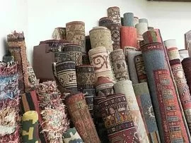 В Узбекистане начали делать ковры из бутылок
