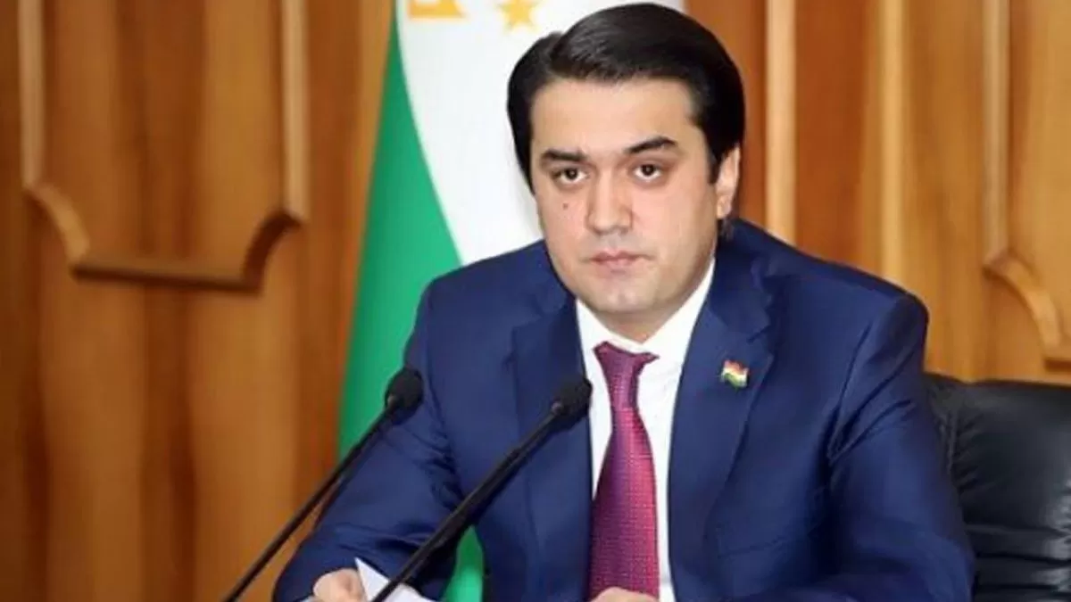 Парламент Таджикистана единогласно утвердил новый состав правительства 