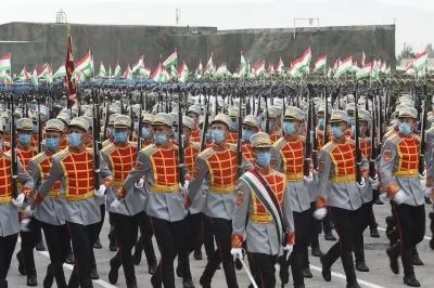 Лидер нации Эмомали Рахмон принял участие в военном параде в честь 25-летия образования Национальной гвардии Республики Таджикистан
