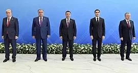 Таҳлилгари тоҷик: Нишасти Душанбе ба рушди равобити боэътимоди кишварҳои Осиёи Марказӣ мусоидат мекунад