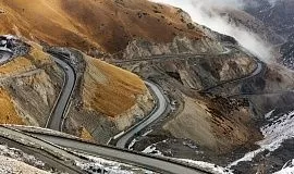 В ТОП–10 самых красивых дорог планеты попал Памирский тракт 