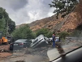 Из-за сильных дождей в Таджикистане погибли 13 человек  