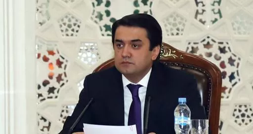 Рустами Эмомалӣ дар Алма-Ато бо Раиси Сенати Парлумони Ҷумҳурии Қазоқистон дидор намуд Рустами Эмомалӣ дар Алма-Ато бо Раиси Сенати Парлумони Ҷумҳурии Қазоқистон дидор намуд