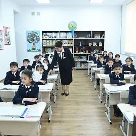 Замминистра образования Таджикистана рассказал, какие услуги родители должны оплачивать в школах