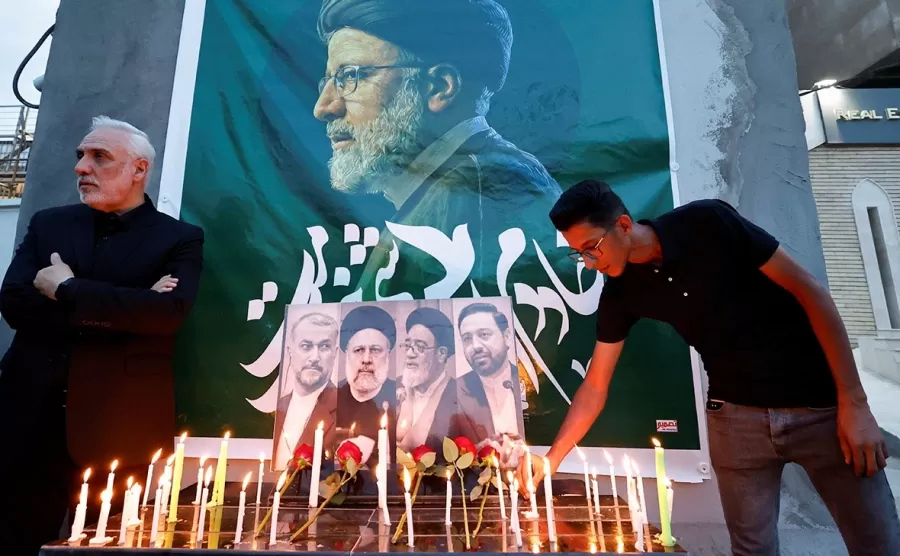 В восьми странах мира объявили траур из-за гибели президента Ирана