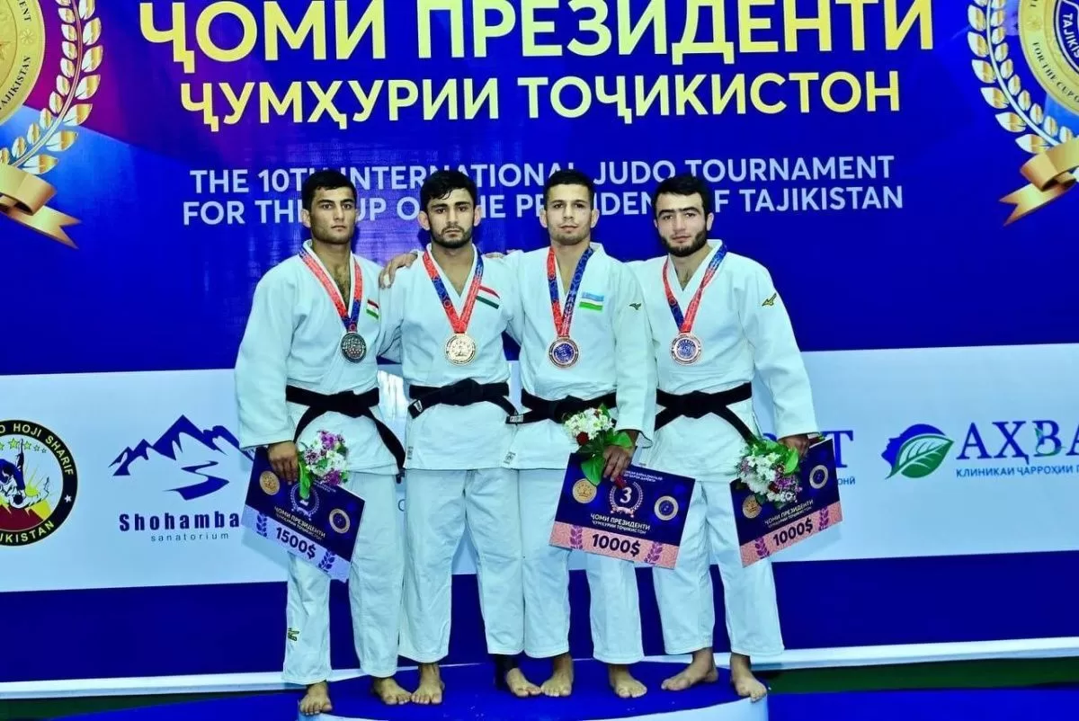 В Таджикистане прошел 10-й Международный турнир по борьбе дзюдо на Кубок Президента РТ 