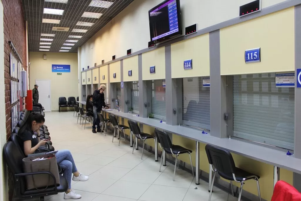 Россия откроет в Таджикистане центры миграционных услуг