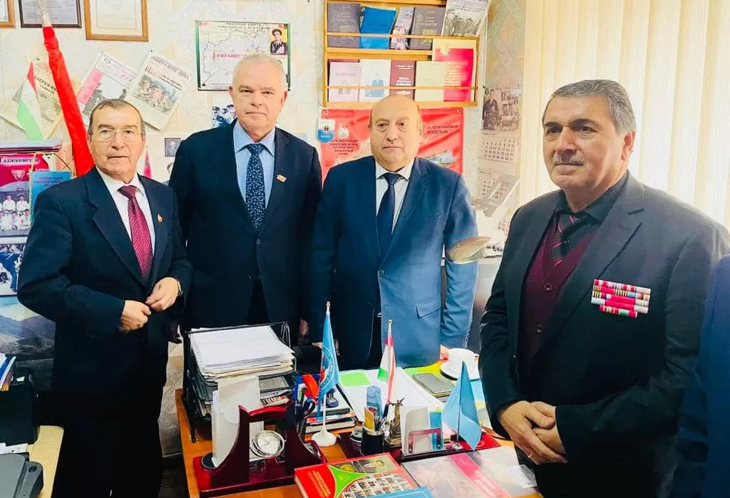 Посол России в Душанбе посетил Комитет по делам воинов-интернационалистов