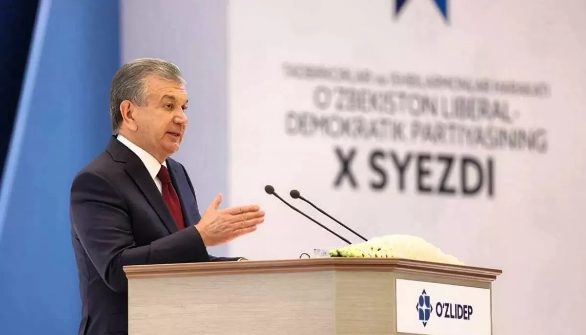Мирзиёев официально зарегистрирован кандидатом в президенты Узбекистана