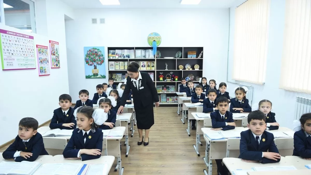 Российские школы в Таджикистане начинают отбор учащихся
