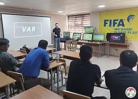 В Таджикистане футбольных судей обучат работе с системой VAR