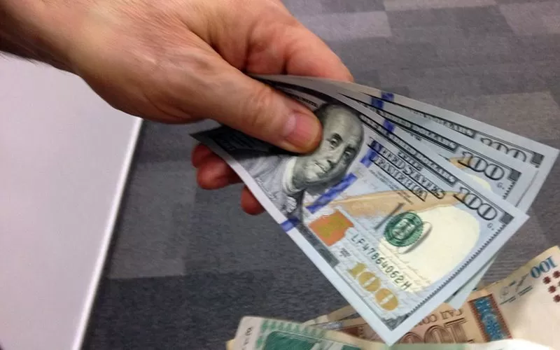 В Таджикистане вырос курс доллара и евро