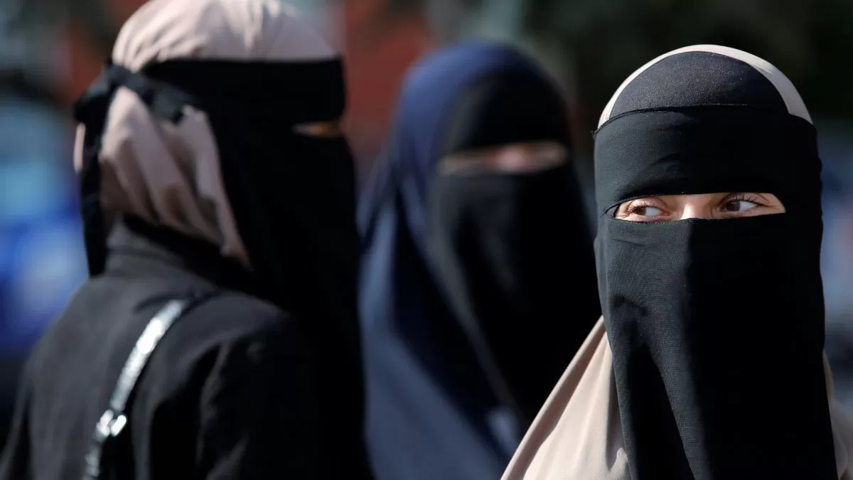 Талибы допустили женщин до руководящих должностей