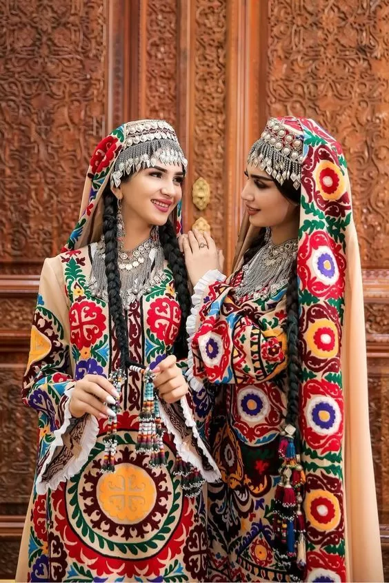 В Душанбе в начале мая пройдет фестиваль «Сто цветов чакана»