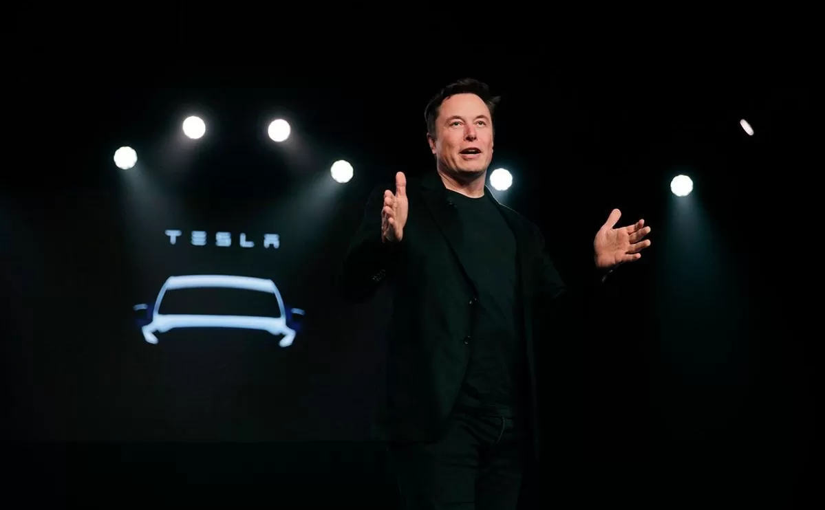Илон Маск получил титул «технокороля Tesla»