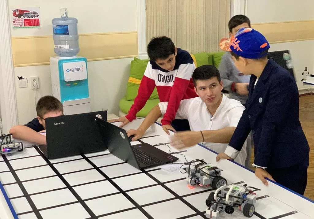 Национальный этап Всемирной олимпиады роботов пройдет в Таджикистане в январе