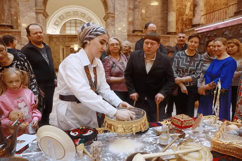Об истории и достижениях Таджикистана рассказали в Этнографическом музее Санкт-Петербурга