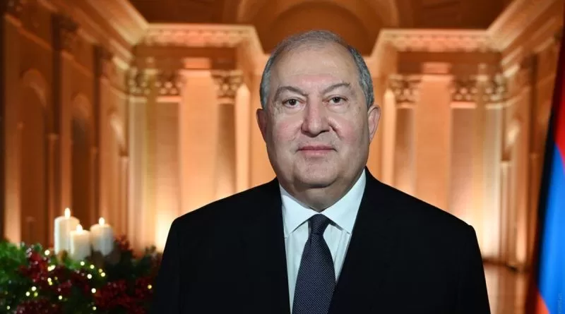Раиси ҷумҳури Арманистон барои “таъсирнок набудан” истеъфо дод Раиси ҷумҳури Арманистон барои “таъсирнок набудан” истеъфо дод