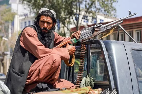 Талибы опровергли слова Рахмона об угрозе со стороны Афганистана