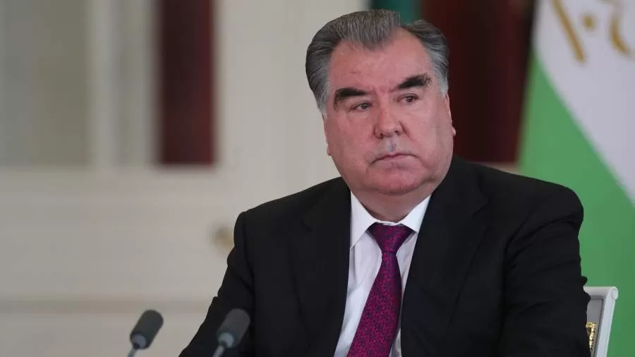 Президент Таджикистана посмертно наградил 2 политиков из Афганистана