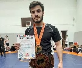 Студент из Таджикистана победил в международном борцовском турнире в Москве