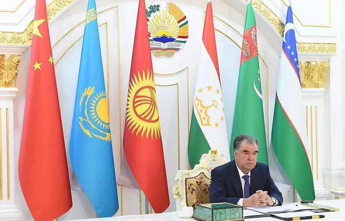 Эмомали Рахмон принял участие в саммите «Центральная Азия – Китай»