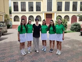 На II Игры СНГ от Таджикистана впервые поедет команда из 10 юных волейболисток