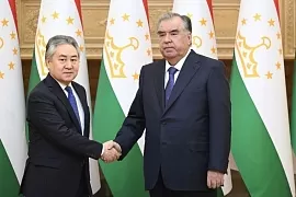 Эмомали Рахмон и Жээнбек Кулубаев обсудили вопросы таджикско-кыргызских взаимоотношений