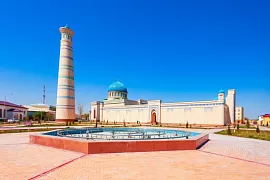 В Узбекистан для развития туризма пригласят блогеров-миллионников