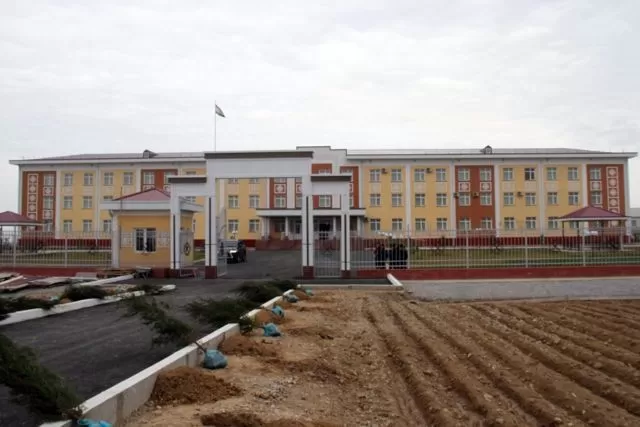 В Узбекистане сдана школа, построенная Таджикистаном