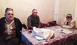 Незрячий житель Гиссара объявил голодовку, чтобы привлечь внимание чиновников 