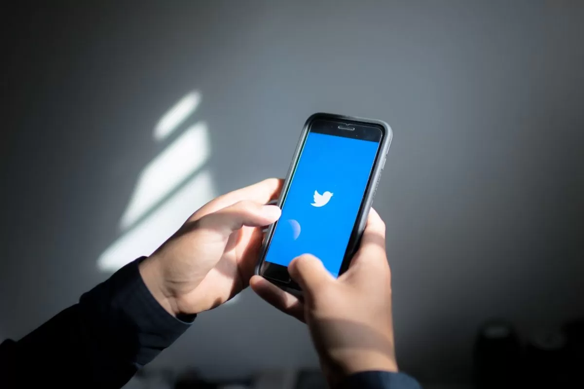 В Twitter запретили публикацию чужих фотографий В Twitter запретили публикацию чужих фотографий