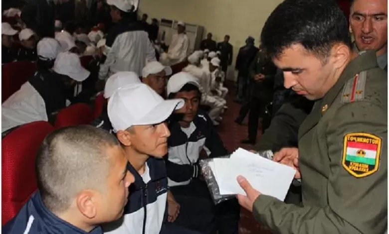 Дети таджикских чиновников будут призваны на срочную службу в армию