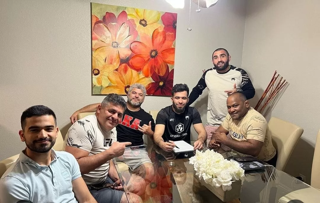 Контракт с UFC подписал таджикский боец Муин Гафуров Контракт с UFC подписал таджикский боец Муин Гафуров