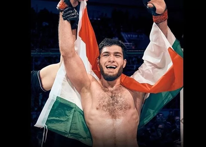 Нахустин размикори тоҷик ба лигаи UFC роҳ ëфт Нахустин размикори тоҷик ба лигаи UFC роҳ ëфт
