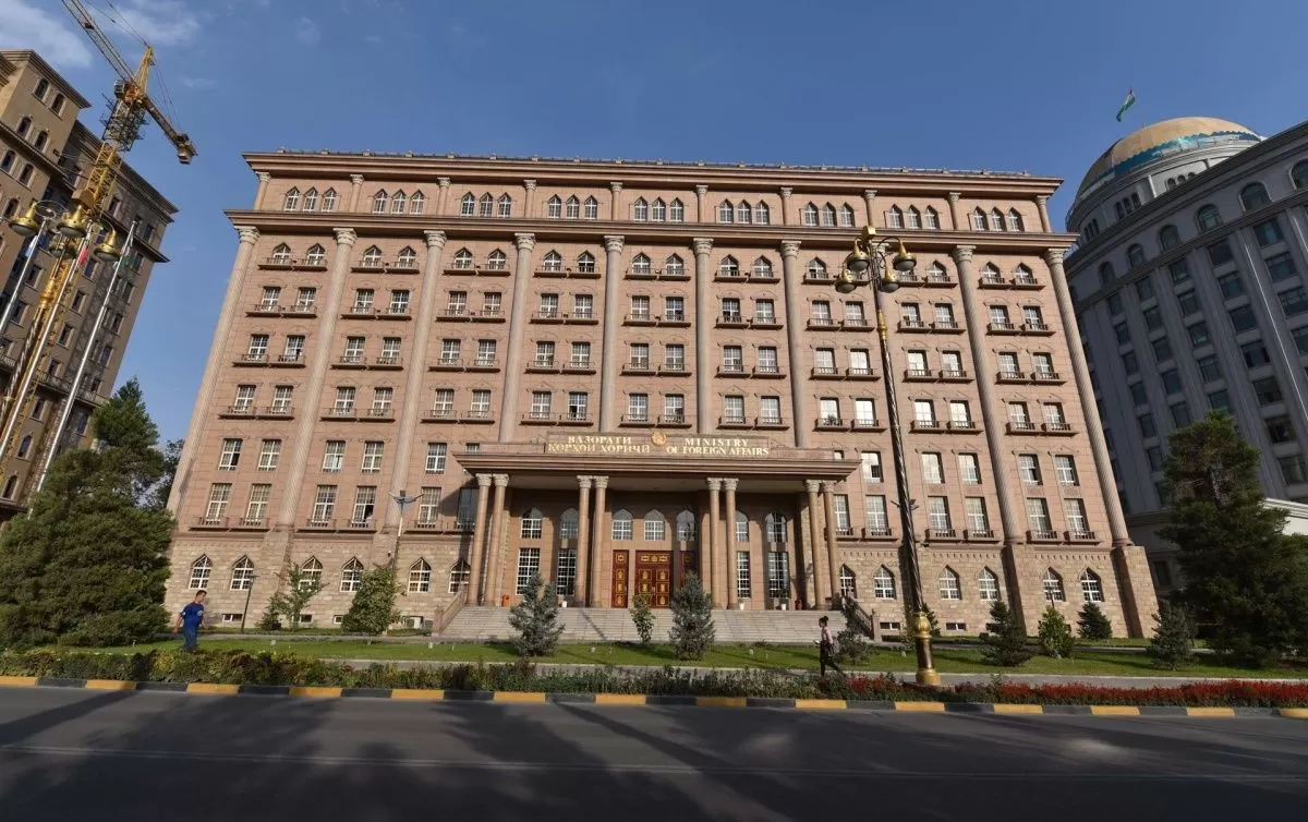 Власти Таджикистана прокомментировали акции сожжения Корана в Швеции и Дании Власти Таджикистана прокомментировали акции сожжения Корана в Швеции и Дании