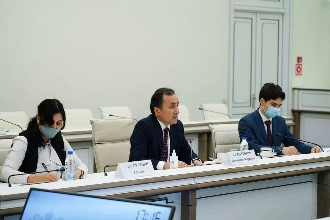 Посол Таджикистана в России встретился с Министром строительства и ЖКХ Посол Таджикистана в России встретился с Министром строительства и ЖКХ