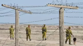 Власти Узбекистана планируют переселить около 130 семей, проживающих на границе с Кыргызстаном Власти Узбекистана планируют переселить около 130 семей, проживающих на границе с Кыргызстаном