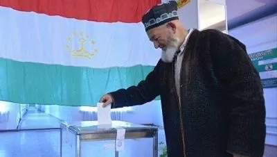 Интихобот: Панҷ ҳизби сиёсӣ имзоҳои заруриро ҷамъ карданд, шашумӣ не