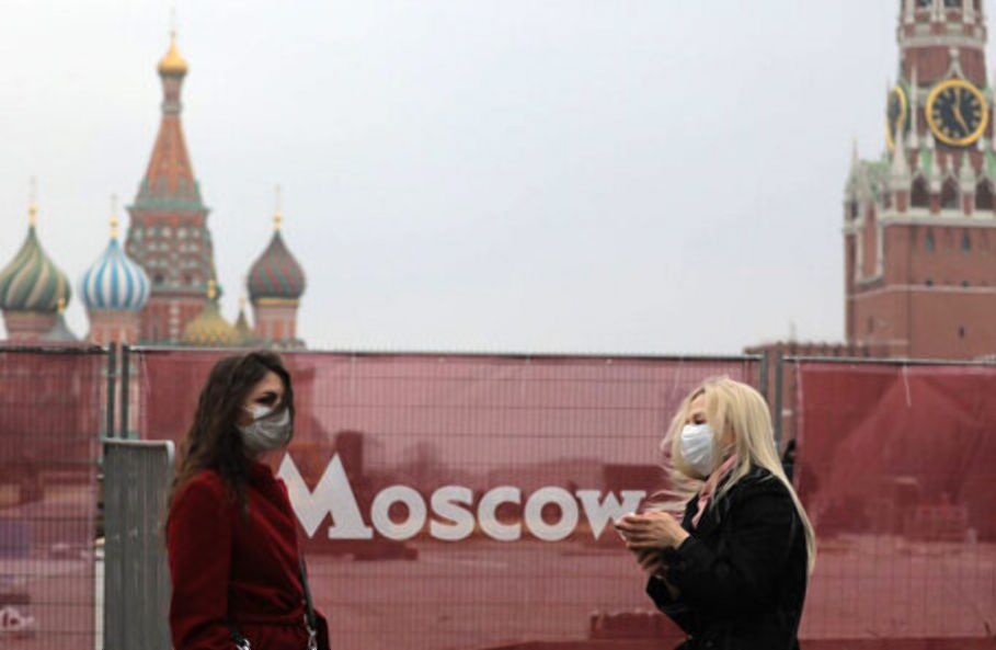 В Москве отменили часть ограничений в связи со снижением заболеваемости COVID-19
