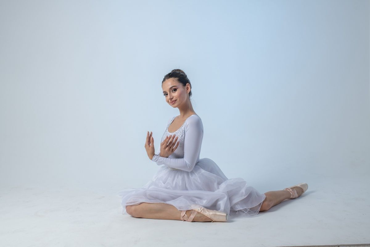 Балерина Асел Нилобекова: "Тоҷикон ба балет бештар алоқаманд мешаванд"