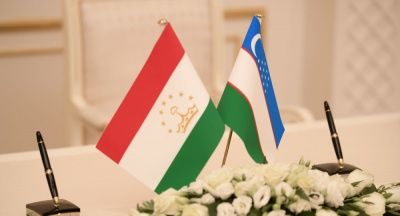 Абдулло Орипов ба Тоҷикистон ташриф овард Абдулло Орипов ба Тоҷикистон ташриф овард