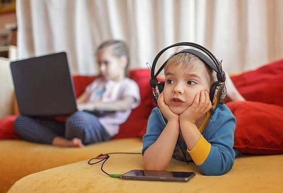 Поколение Альфа: дети эпохи онлайн