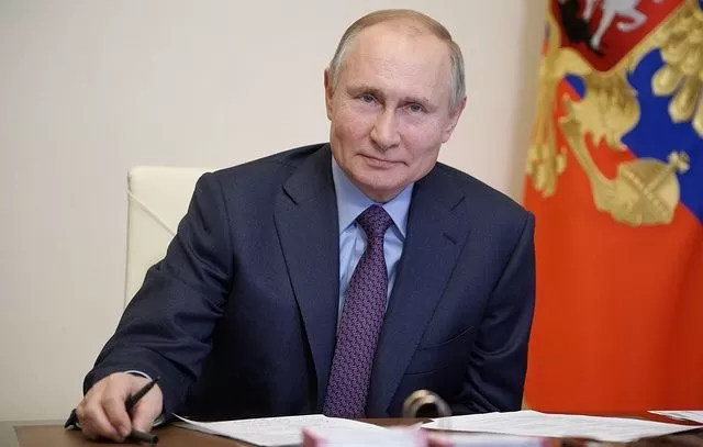 Путин сделал прививку от коронавируса Путин сделал прививку от коронавируса