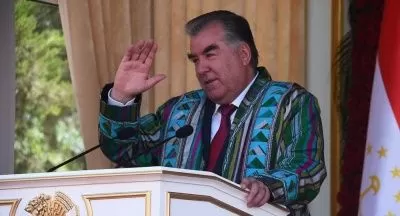 Эмомали Рахмон поблагодарил таджикский народ за активное участие в выборах президента